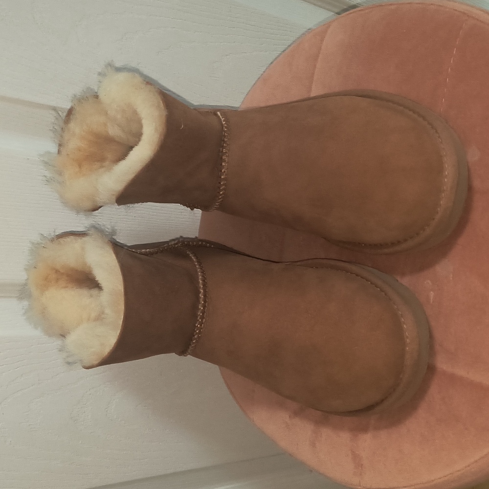 UGG Bailey Mini Zip Boots Size 7 - Picture 3 of 8